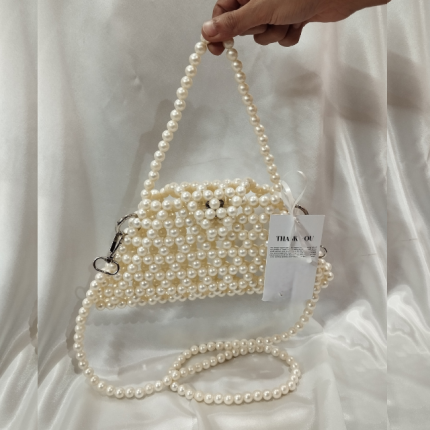 Handmade Triangle Pearl Purse Beaded Bag White